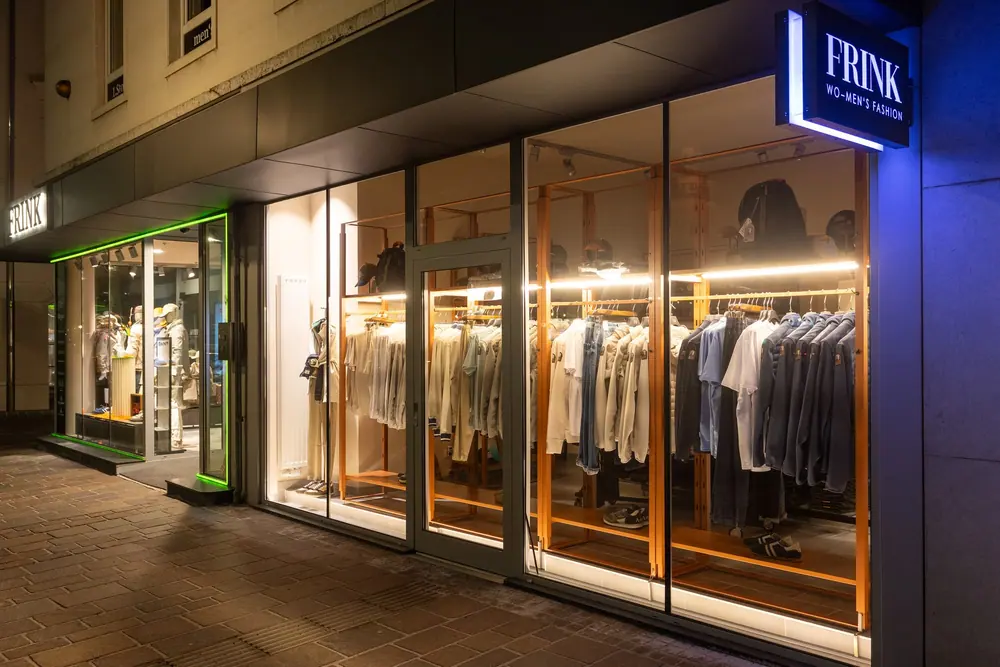 FRINK Herrenmode Außenansicht in der Pernhartgasse